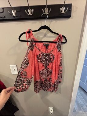INC International Concepts Coral Cold-Shoulder Blouse with Black Print